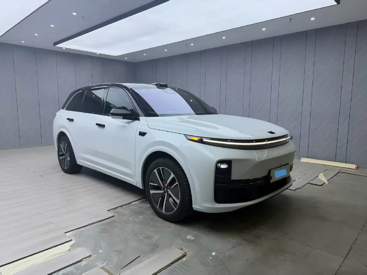 2023 Li L7 Range Extended 154HP REEV 40.9KWH,autocango,china used car exporter,china ev exporter,chinese used car exporter,chinese used ev exporter