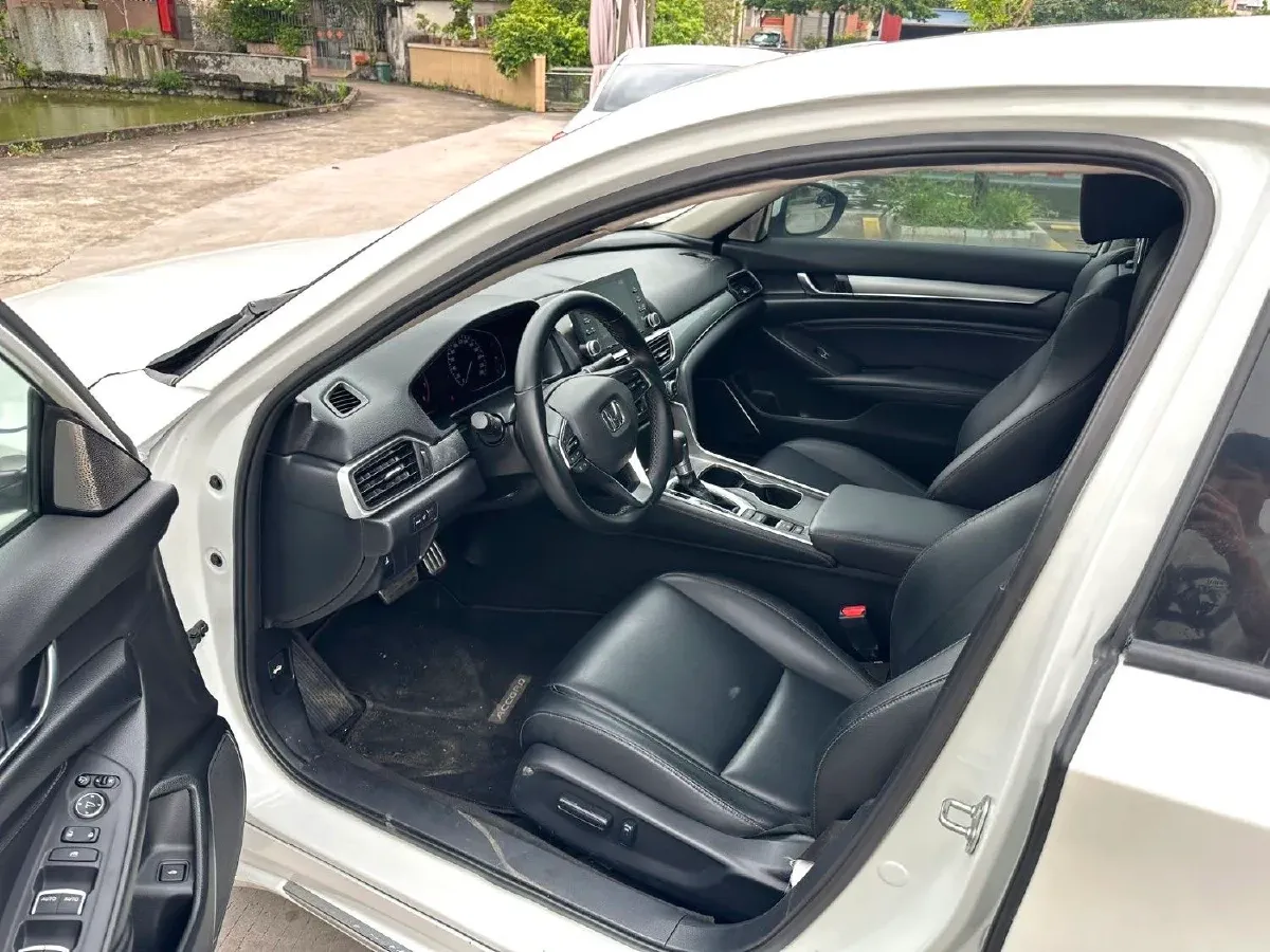 2018 Honda Accord 1.5T 194HP L4 CVT,autocango,china used car exporter,china ev exporter,chinese used car exporter,chinese used ev exporter