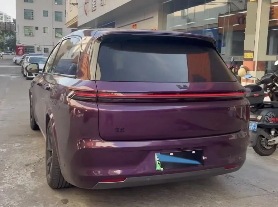 2023 Li L8 Range Extended 154HP REEV 40.9KWH,autocango,china used car exporter,china ev exporter,chinese used car exporter,chinese used ev exporter