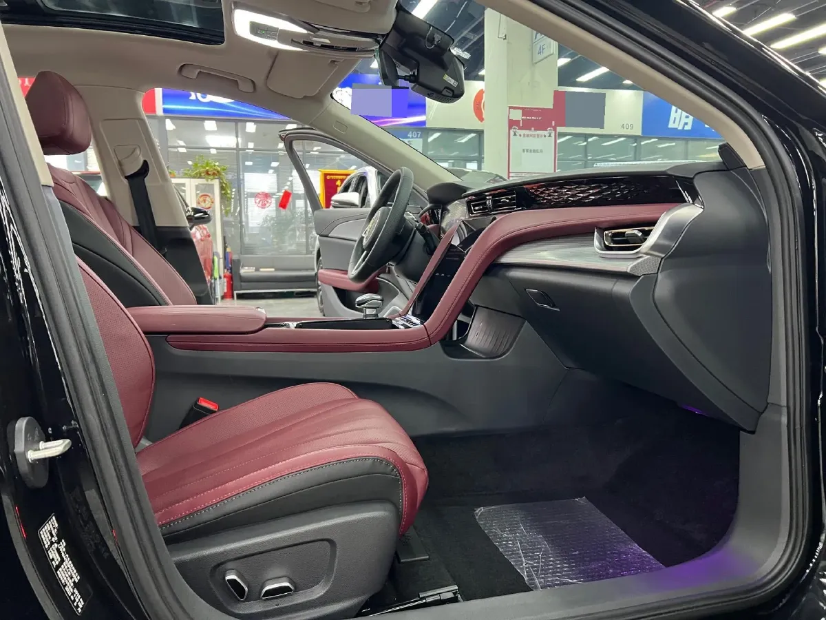 2023 HongQi H5 1.5T 169HP L4 7DCT,autocango,china used car exporter,china ev exporter,chinese used car exporter,chinese used ev exporter