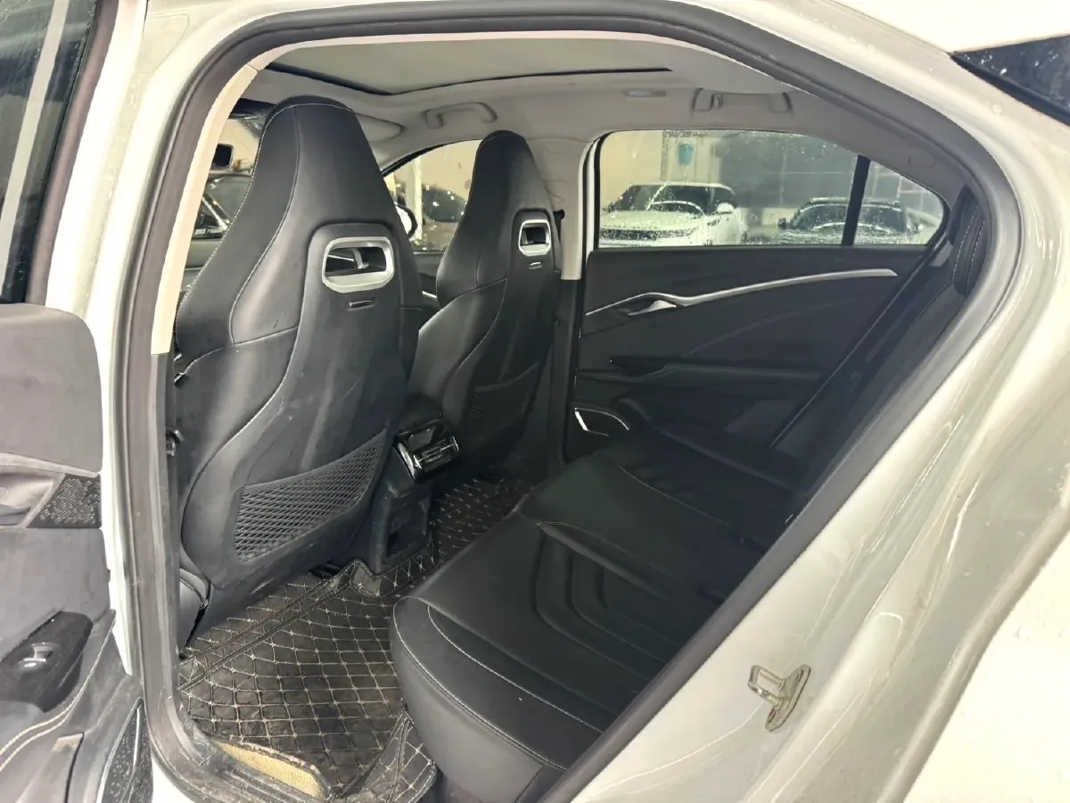 2022 GAC Trumpchi GS4 Plus 2.0T 252HP L4 6AT,autocango,china used car exporter,china ev exporter,chinese used car exporter,chinese used ev exporter