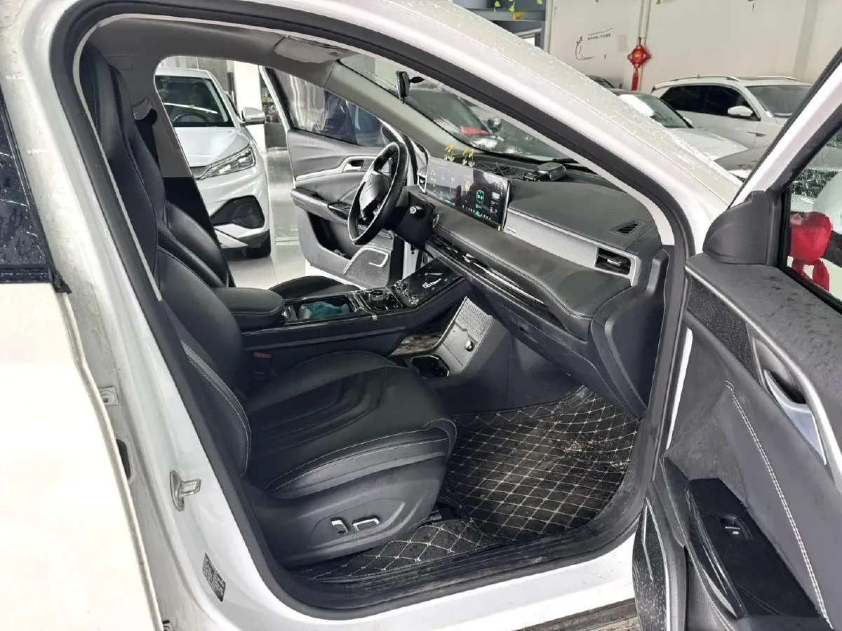 2022 GAC Trumpchi GS4 Plus 2.0T 252HP L4 6AT,autocango,china used car exporter,china ev exporter,chinese used car exporter,chinese used ev exporter