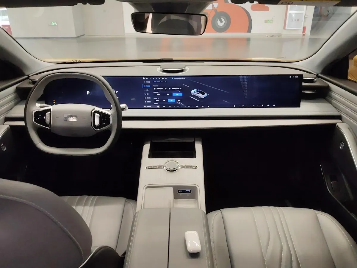 2024 Geely Galaxy E8 BEV 62KWH,autocango,china used car exporter,china ev exporter,chinese used car exporter,chinese used ev exporter