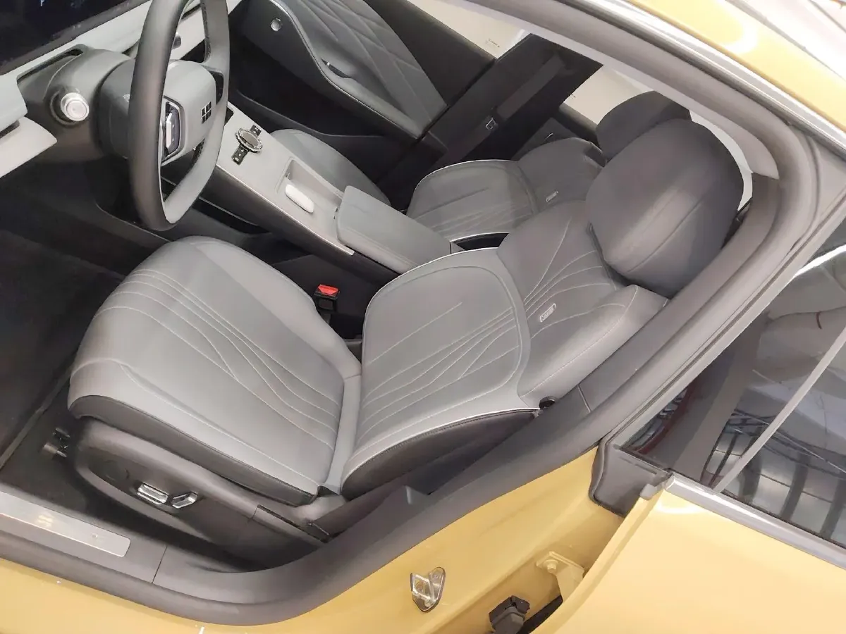 2024 Geely Galaxy E8 BEV 62KWH,autocango,china used car exporter,china ev exporter,chinese used car exporter,chinese used ev exporter