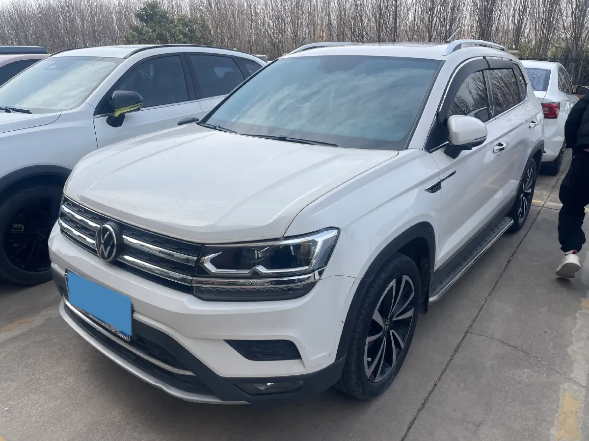 2022 Volkswagen Tharu 2.0T 186HP L4 7DCT,autocango,china used car exporter,china ev exporter,chinese used car exporter,chinese used ev exporter