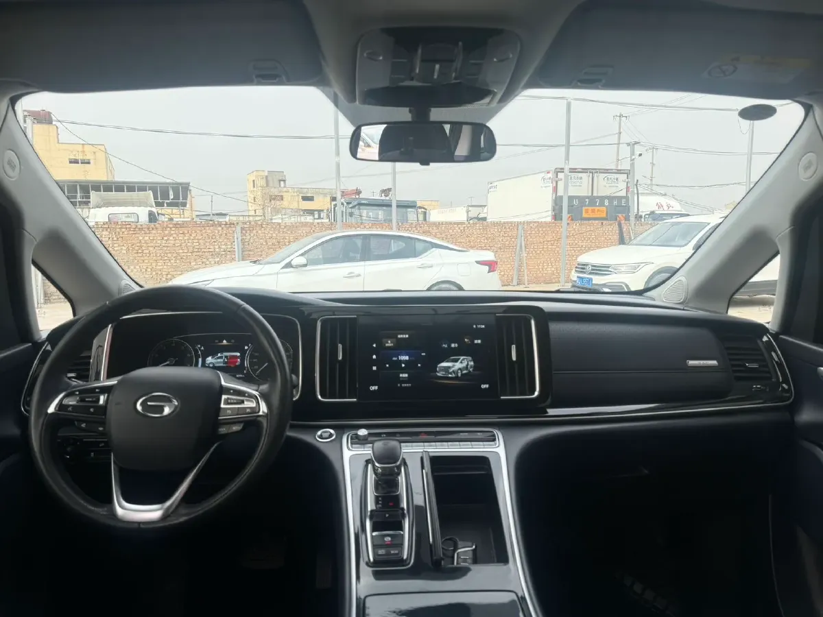 2023 GAC Trumpchi M8 2.0T 252HP L4 8AT,autocango,china used car exporter,china ev exporter,chinese used car exporter,chinese used ev exporter