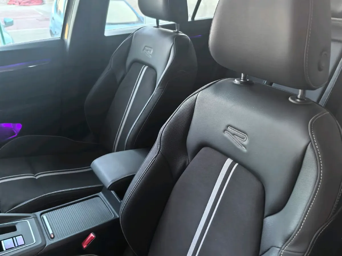 2023 Volkswagen Golf 1.4T 150HP L4 7DCT,autocango,china used car exporter,china ev exporter,chinese used car exporter,chinese used ev exporter