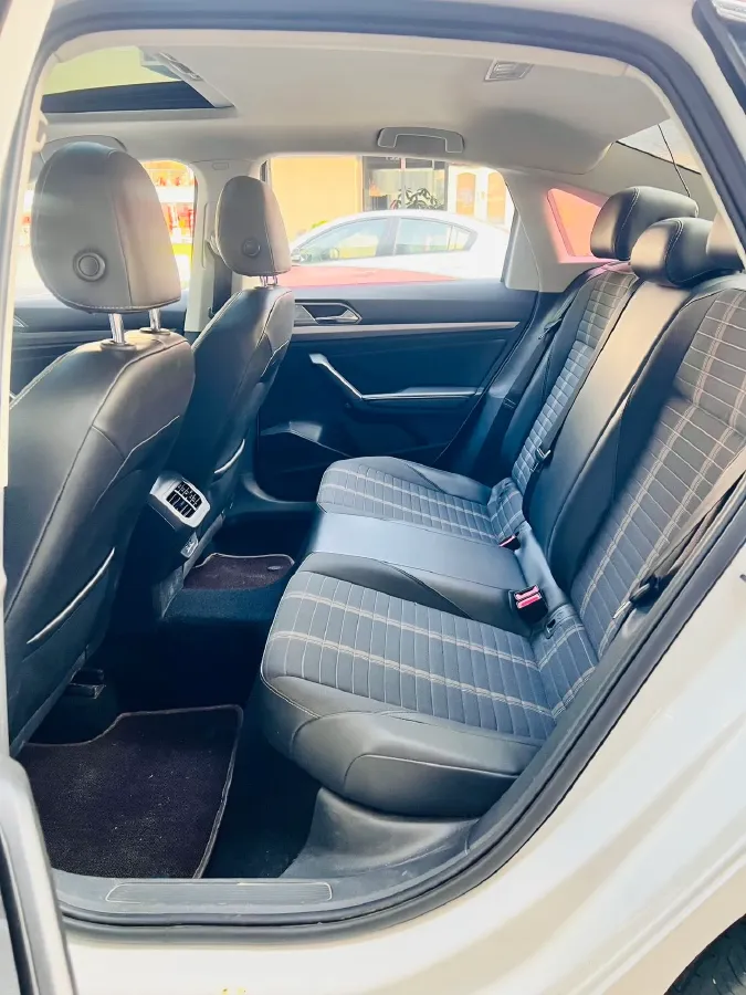 2019 Volkswagen Lavida 1.5L 116HP L4 6AT,autocango,china used car exporter,china ev exporter,chinese used car exporter,chinese used ev exporter