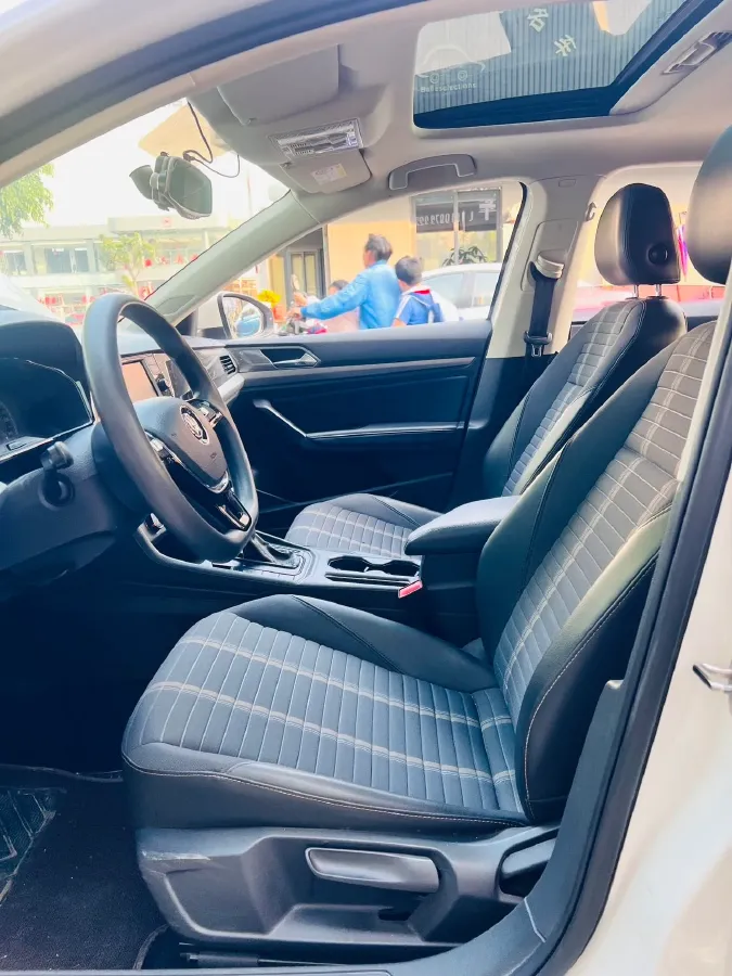 2019 Volkswagen Lavida 1.5L 116HP L4 6AT,autocango,china used car exporter,china ev exporter,chinese used car exporter,chinese used ev exporter