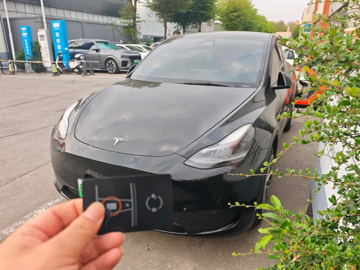 2022 Tesla Model Y BEV 60KWH,autocango,china used car exporter,china ev exporter,chinese used car exporter,chinese used ev exporter