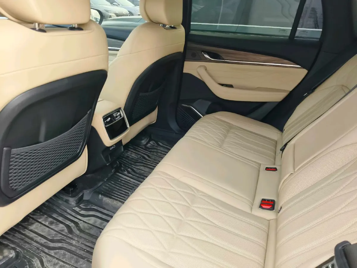 2026 Geely Monjaro 2.0T 272HP L4 8AT,autocango,china used car exporter,china ev exporter,chinese used car exporter,chinese used ev exporter