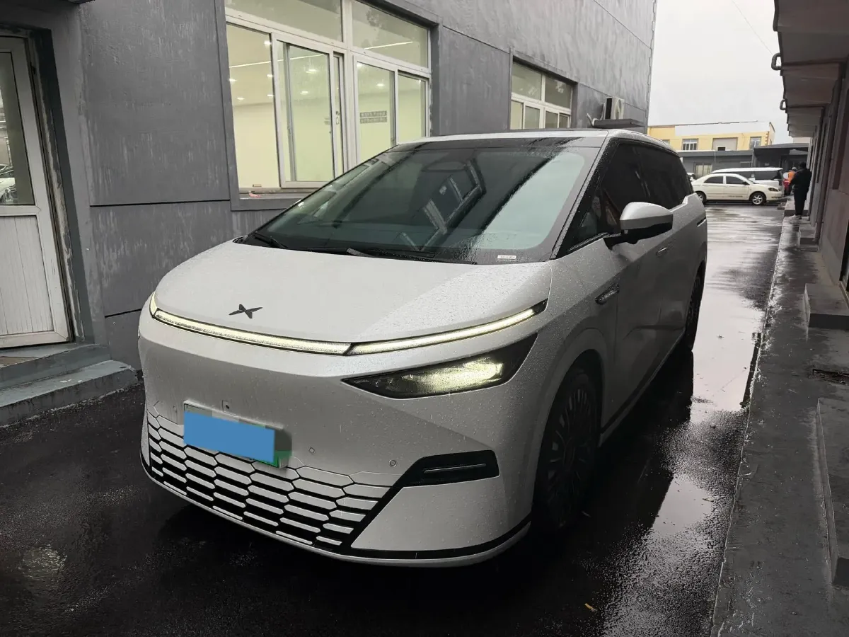 2025 Xpeng X9 BEV,autocango,china used car exporter,china ev exporter,chinese used car exporter,chinese used ev exporter
