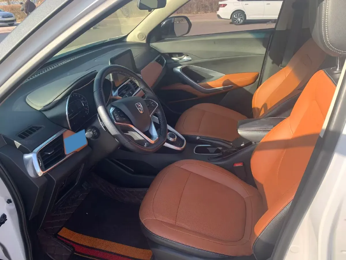 2017 HaiMa S5 Young Edition 1.6L 122HP L4 5MT,autocango,china used car exporter,china ev exporter,chinese used car exporter,chinese used ev exporter