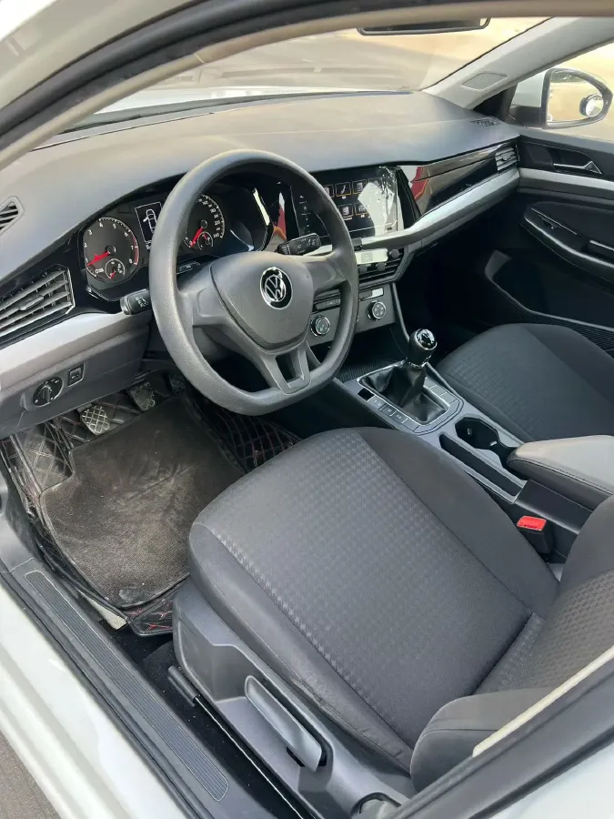 2021 Volkswagen Bora 1.5L 113HP L4 5MT,autocango,china used car exporter,china ev exporter,chinese used car exporter,chinese used ev exporter