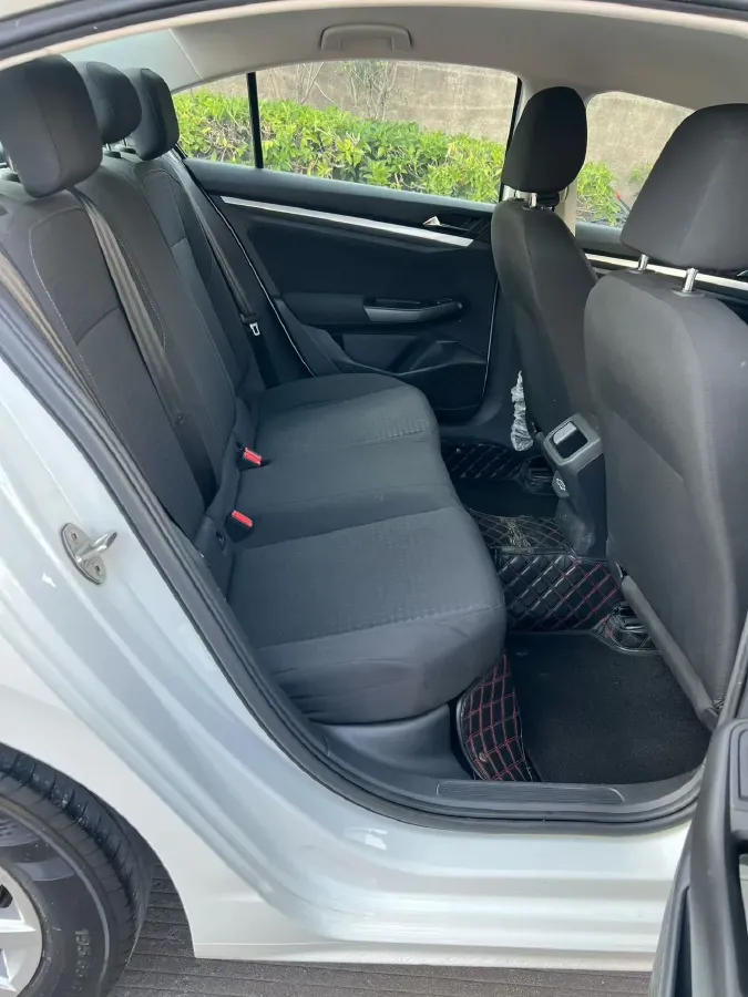 2021 Volkswagen Bora 1.5L 113HP L4 5MT,autocango,china used car exporter,china ev exporter,chinese used car exporter,chinese used ev exporter