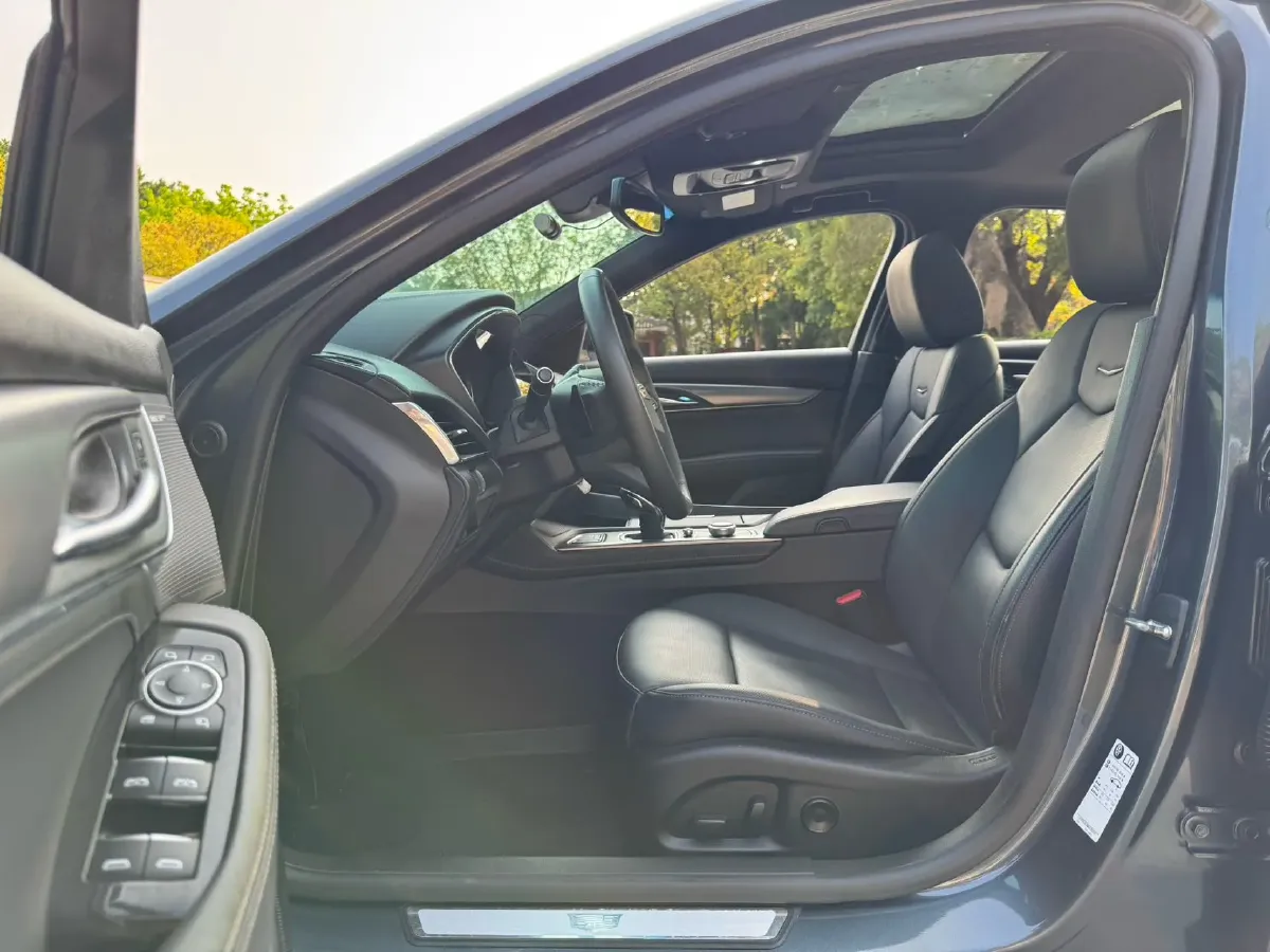 2021 Cadillac CT5 2.0T 237HP L4 10AT,autocango,china used car exporter,china ev exporter,chinese used car exporter,chinese used ev exporter