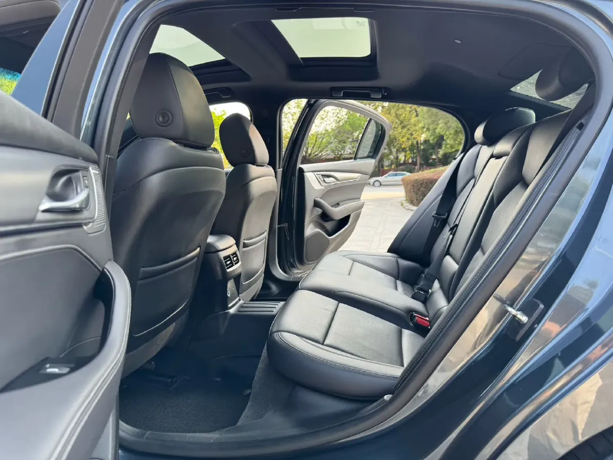 2021 Cadillac CT5 2.0T 237HP L4 10AT,autocango,china used car exporter,china ev exporter,chinese used car exporter,chinese used ev exporter