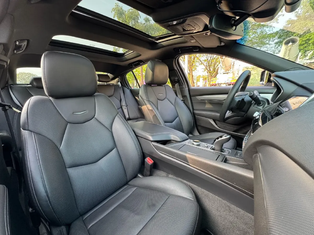 2021 Cadillac CT5 2.0T 237HP L4 10AT,autocango,china used car exporter,china ev exporter,chinese used car exporter,chinese used ev exporter