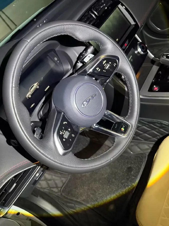 2024 Jaguar XEL 2.0T 250HP L4 8AT,autocango,china used car exporter,china ev exporter,chinese used car exporter,chinese used ev exporter