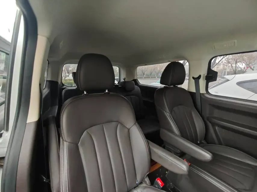 2023 BAW RuiSheng Trump M7 2.0L 144HP L4 8AT,autocango,china used car exporter,china ev exporter,chinese used car exporter,chinese used ev exporter