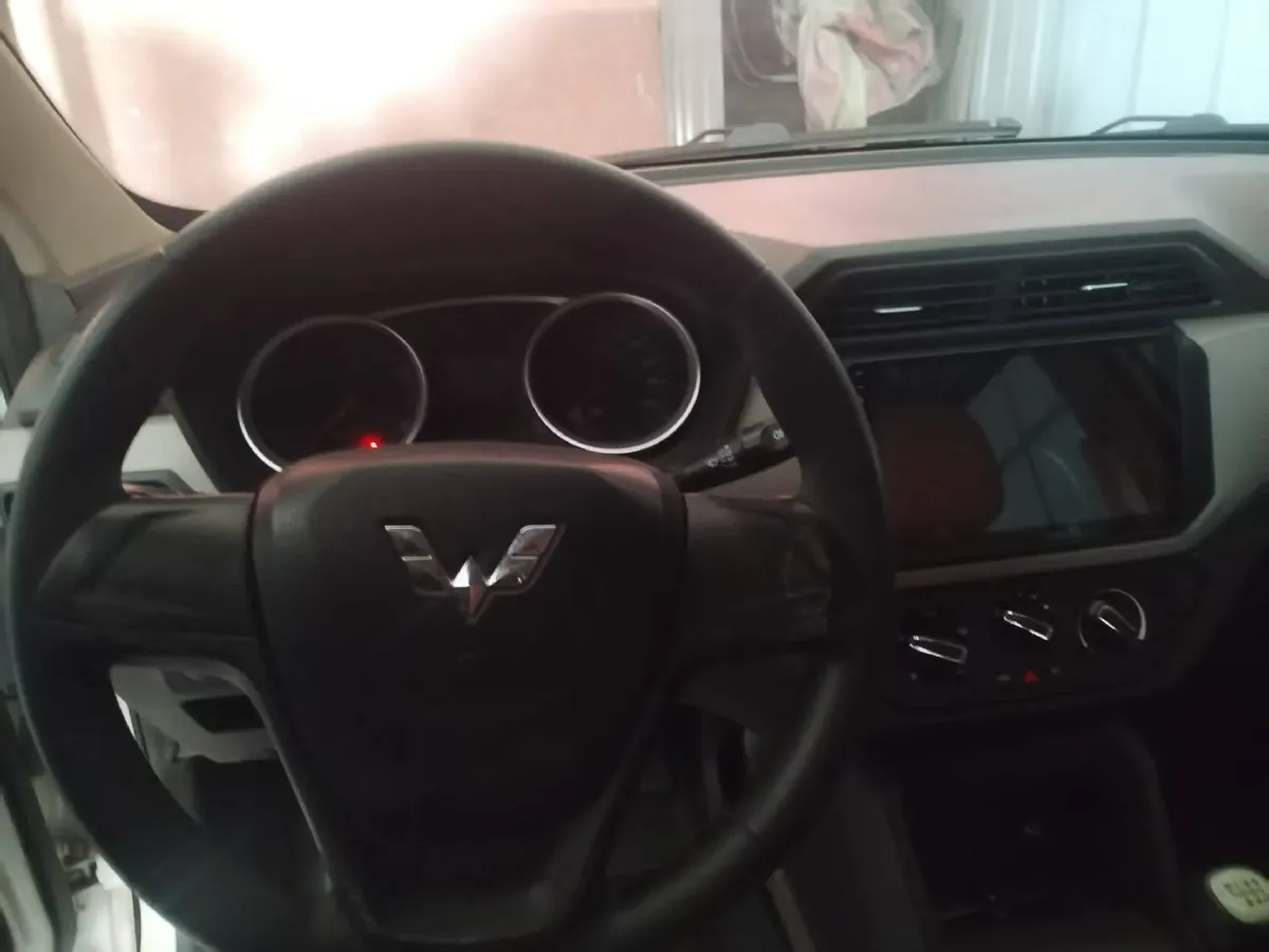 2019 WuLing HongGuang 1.5L 99HP L4 6MT,autocango,china used car exporter,china ev exporter,chinese used car exporter,chinese used ev exporter