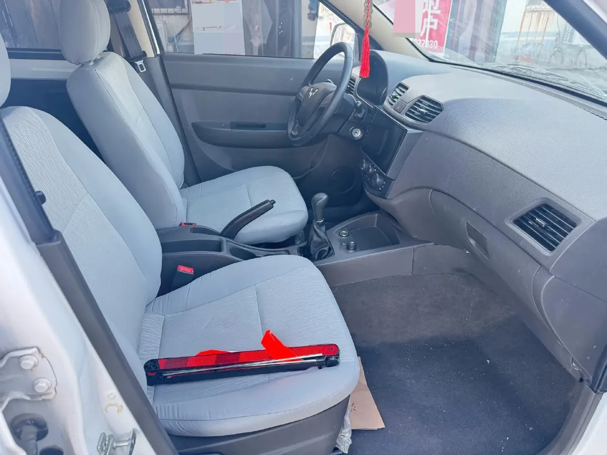 2020 WuLing HongGuang 1.2L 76HP L4 5MT,autocango,china used car exporter,china ev exporter,chinese used car exporter,chinese used ev exporter