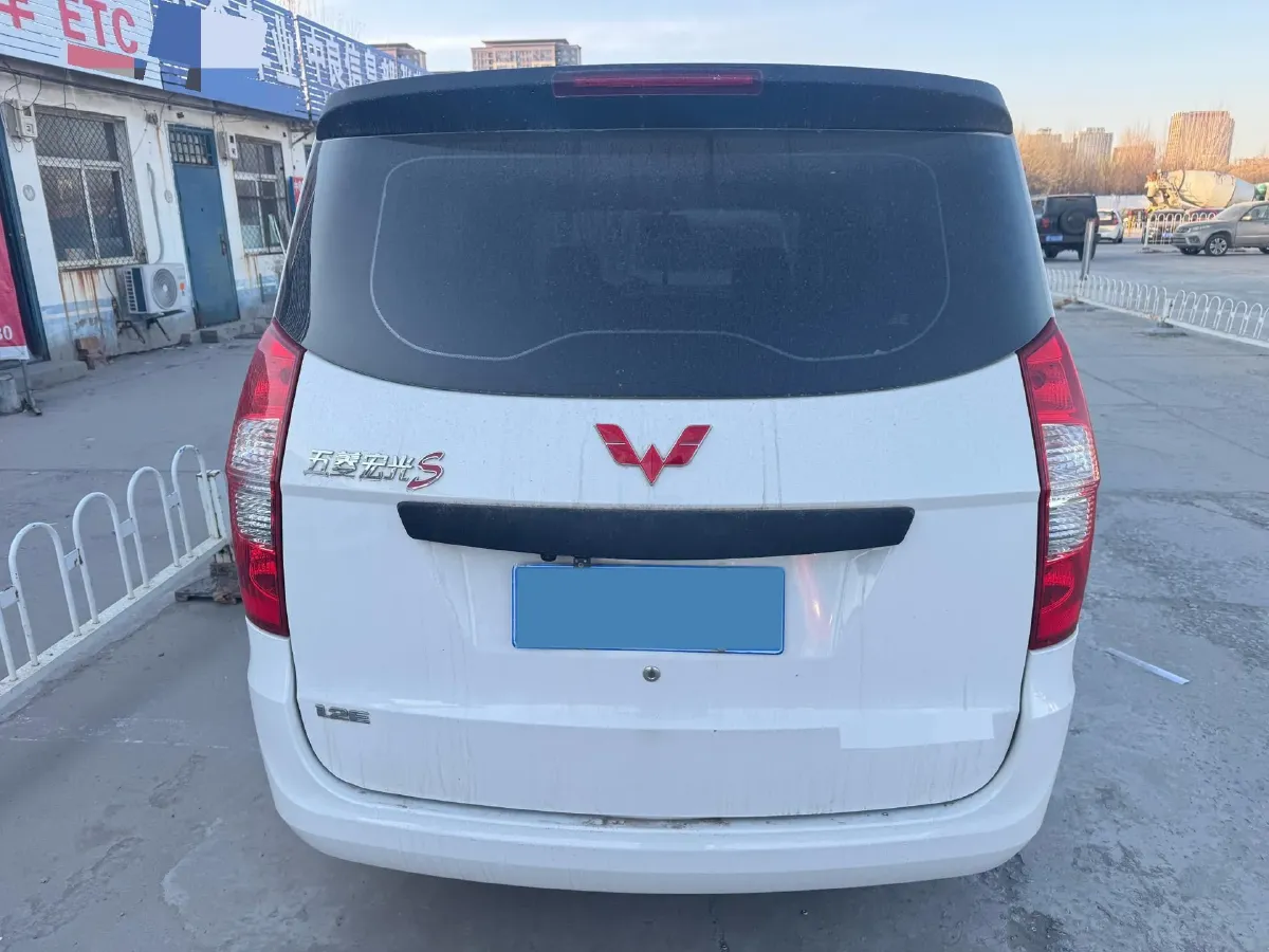 2020 WuLing HongGuang 1.2L 76HP L4 5MT,autocango,china used car exporter,china ev exporter,chinese used car exporter,chinese used ev exporter