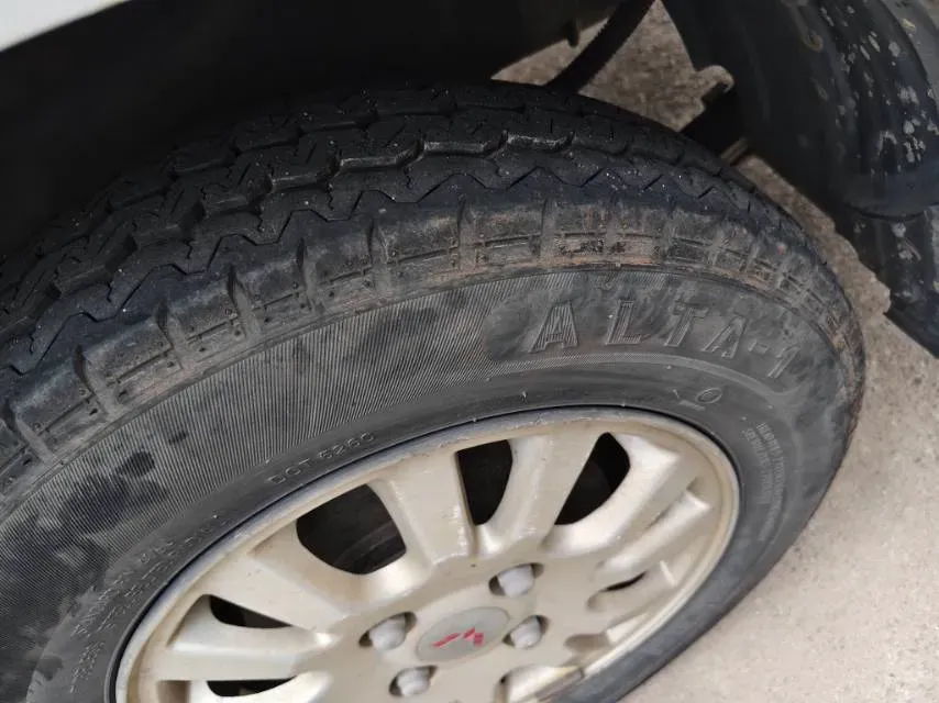 2016 BaoJun 310 1.2L 82HP L4 5MT,autocango,china used car exporter,china ev exporter,chinese used car exporter,chinese used ev exporter