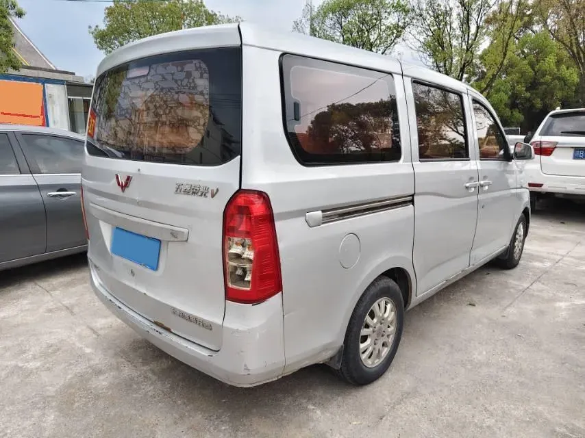 2016 BaoJun 310 1.2L 82HP L4 5MT,autocango,china used car exporter,china ev exporter,chinese used car exporter,chinese used ev exporter