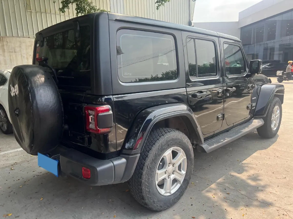 2019 Jeep Wrangler 2.0T 266HP L4 8AT,autocango,china used car exporter,china ev exporter,chinese used car exporter,chinese used ev exporter