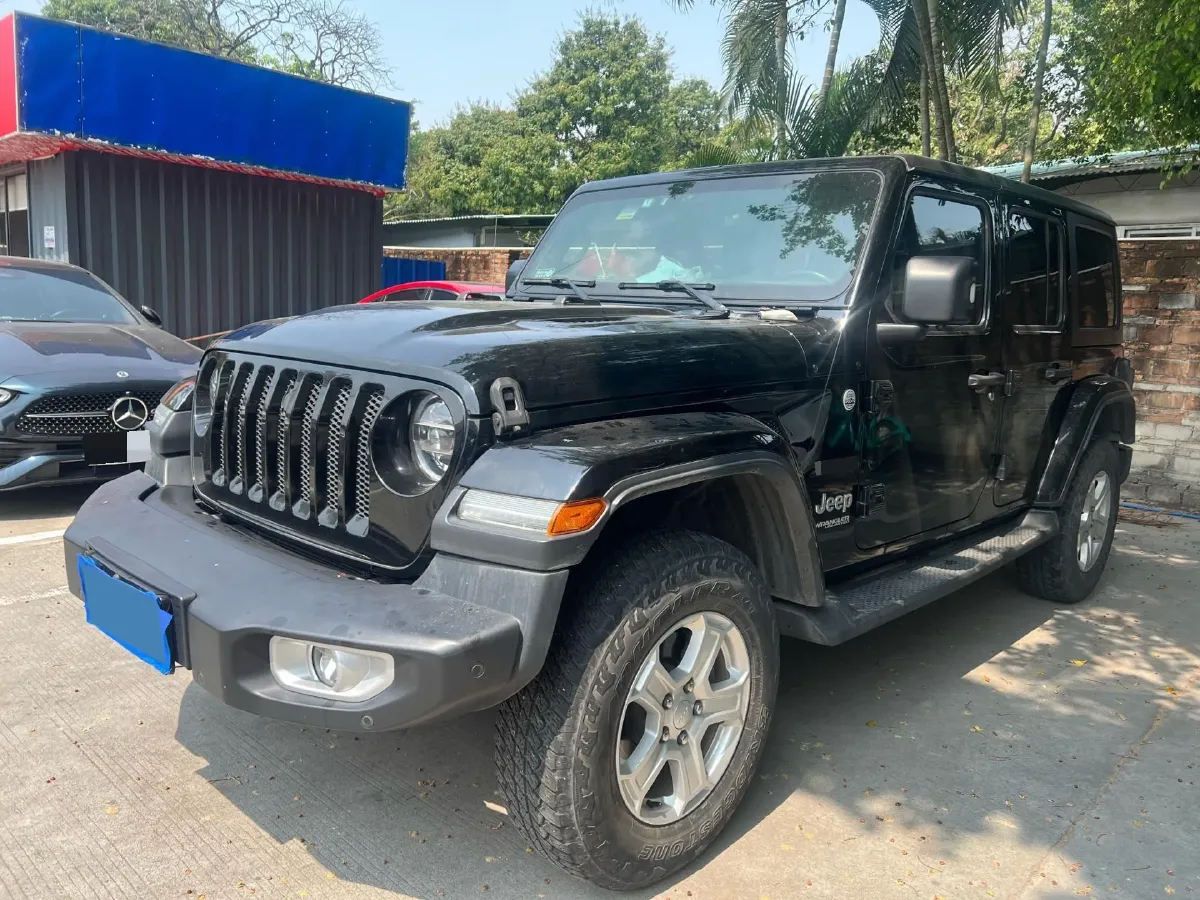 2019 Jeep Wrangler 2.0T 266HP L4 8AT,autocango,china used car exporter,china ev exporter,chinese used car exporter,chinese used ev exporter