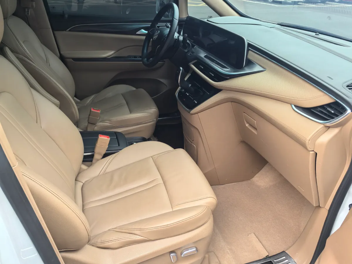 2021 Buick GL8 2.0T 237HP L4 9AT,autocango,china used car exporter,china ev exporter,chinese used car exporter,chinese used ev exporter