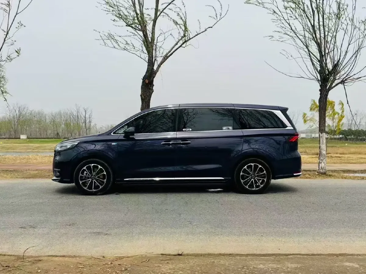 2022 Roewe iMAX8 2.0T 234HP L4 8AT,autocango,china used car exporter,china ev exporter,chinese used car exporter,chinese used ev exporter