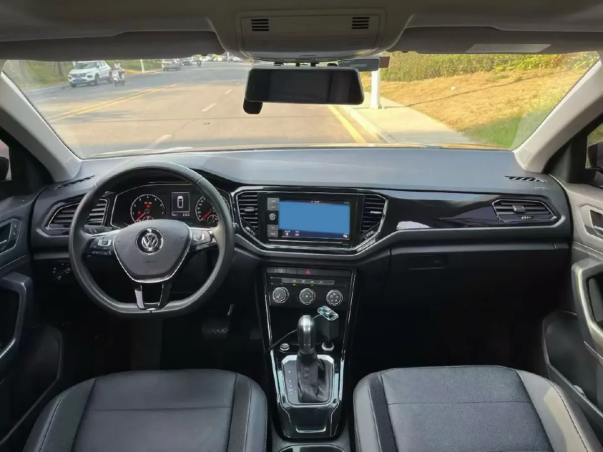 2019 Volkswagen T-Roc 1.4T 150HP L4 7DCT,autocango,china used car exporter,china ev exporter,chinese used car exporter,chinese used ev exporter