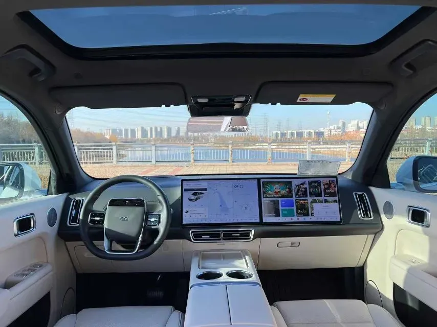 2023 Li L7 Range Extended 154HP REEV 40.9KWH,autocango,china used car exporter,china ev exporter,chinese used car exporter,chinese used ev exporter