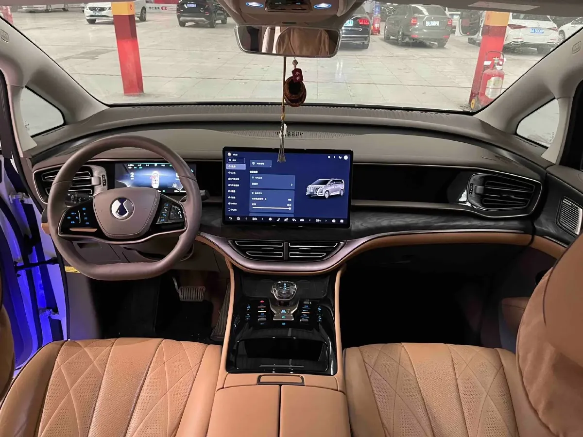 2022 HongQi HS7 3.0T 337HP V6 8AT,autocango,china used car exporter,china ev exporter,chinese used car exporter,chinese used ev exporter