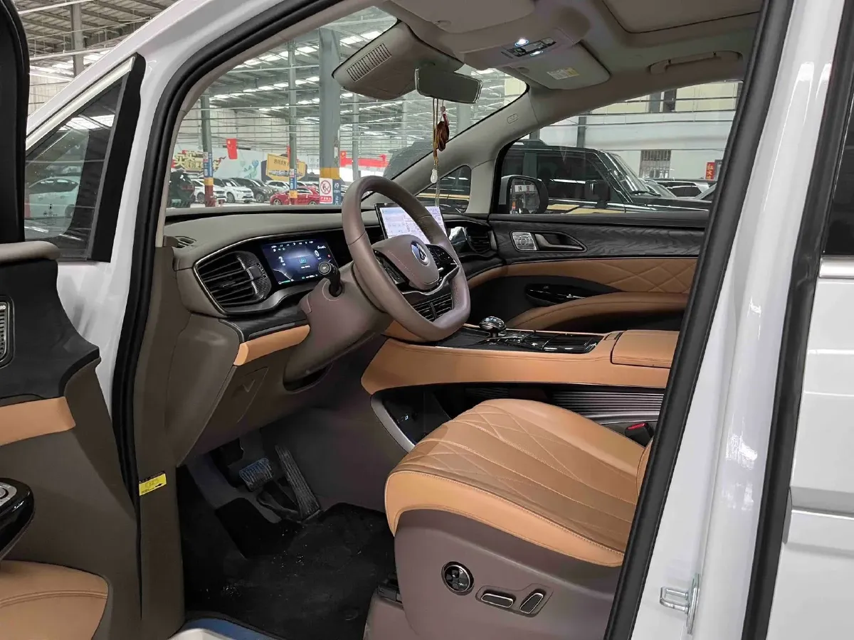 2022 HongQi HS7 3.0T 337HP V6 8AT,autocango,china used car exporter,china ev exporter,chinese used car exporter,chinese used ev exporter
