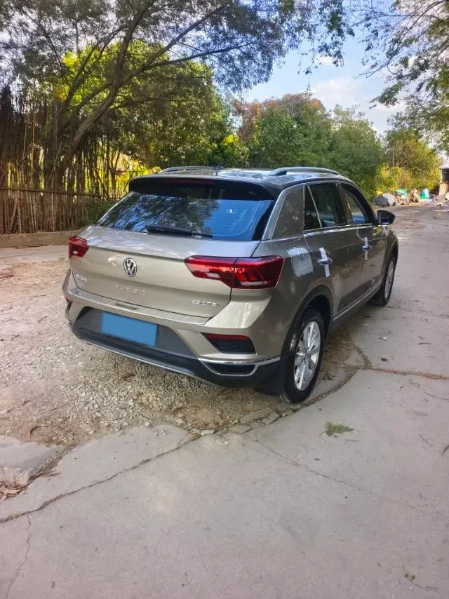2020 Volkswagen T-Roc 1.4T 131HP L4 7DCT,autocango,china used car exporter,china ev exporter,chinese used car exporter,chinese used ev exporter
