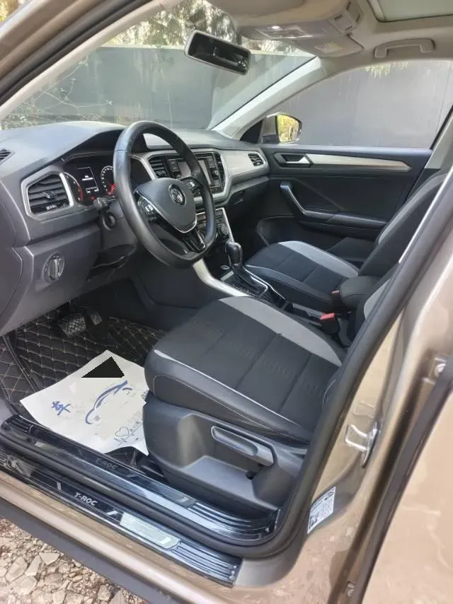2020 Volkswagen T-Roc 1.4T 131HP L4 7DCT,autocango,china used car exporter,china ev exporter,chinese used car exporter,chinese used ev exporter