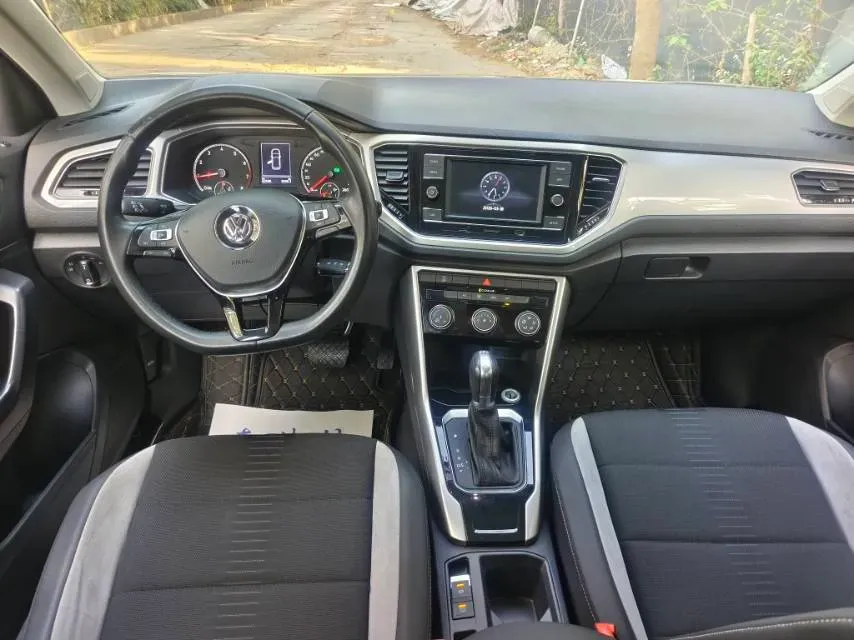 2020 Volkswagen T-Roc 1.4T 131HP L4 7DCT,autocango,china used car exporter,china ev exporter,chinese used car exporter,chinese used ev exporter