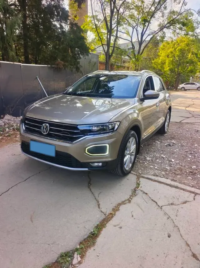 2020 Volkswagen T-Roc 1.4T 131HP L4 7DCT,autocango,china used car exporter,china ev exporter,chinese used car exporter,chinese used ev exporter