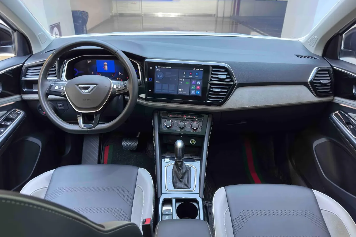 2023 Jetta VS7 1.4T 150HP L4 6AT,autocango,china used car exporter,china ev exporter,chinese used car exporter,chinese used ev exporter