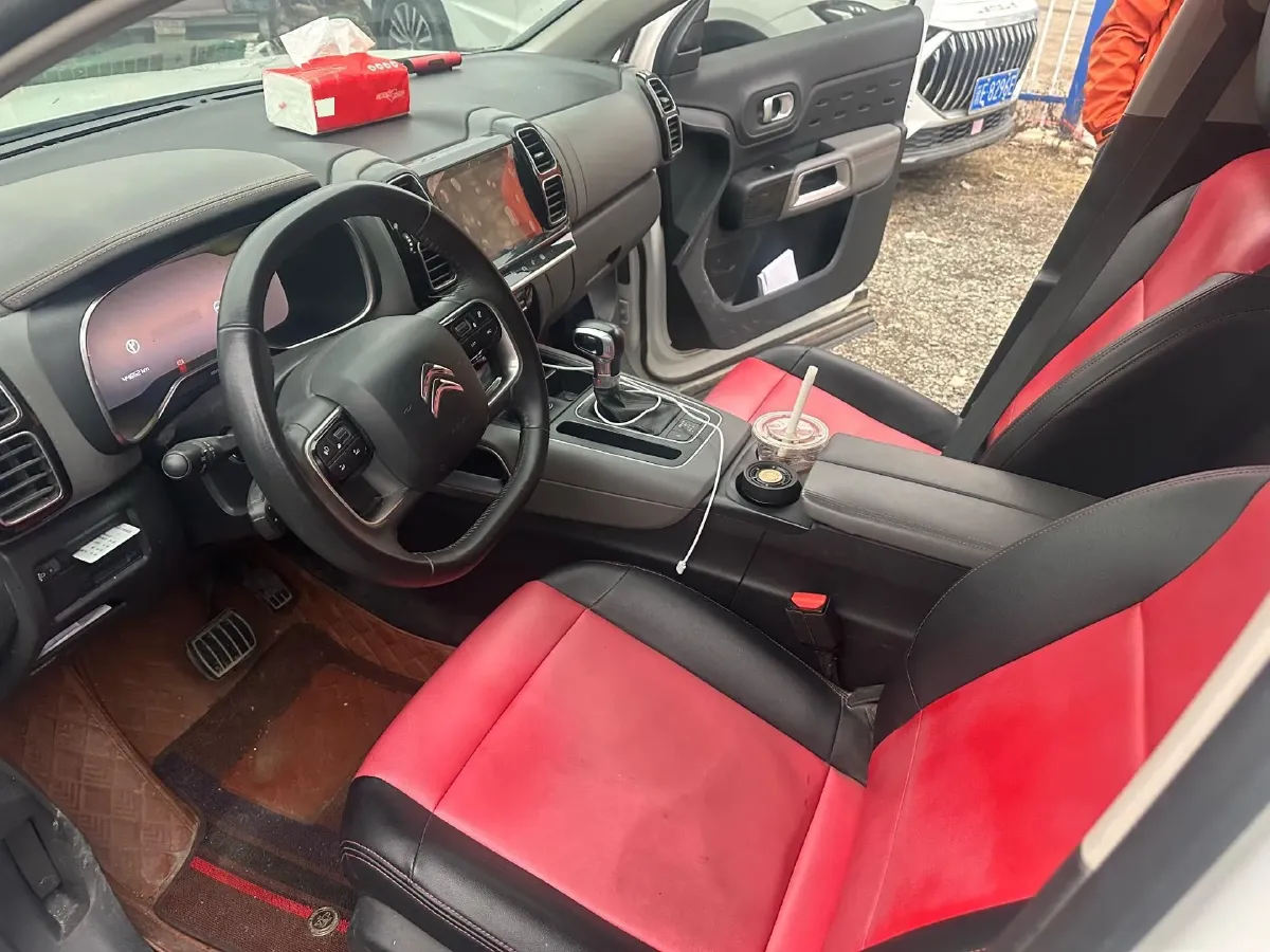 2020 Citroen C5 Aircross 1.6T 170HP L4 6AT,autocango,china used car exporter,china ev exporter,chinese used car exporter,chinese used ev exporter