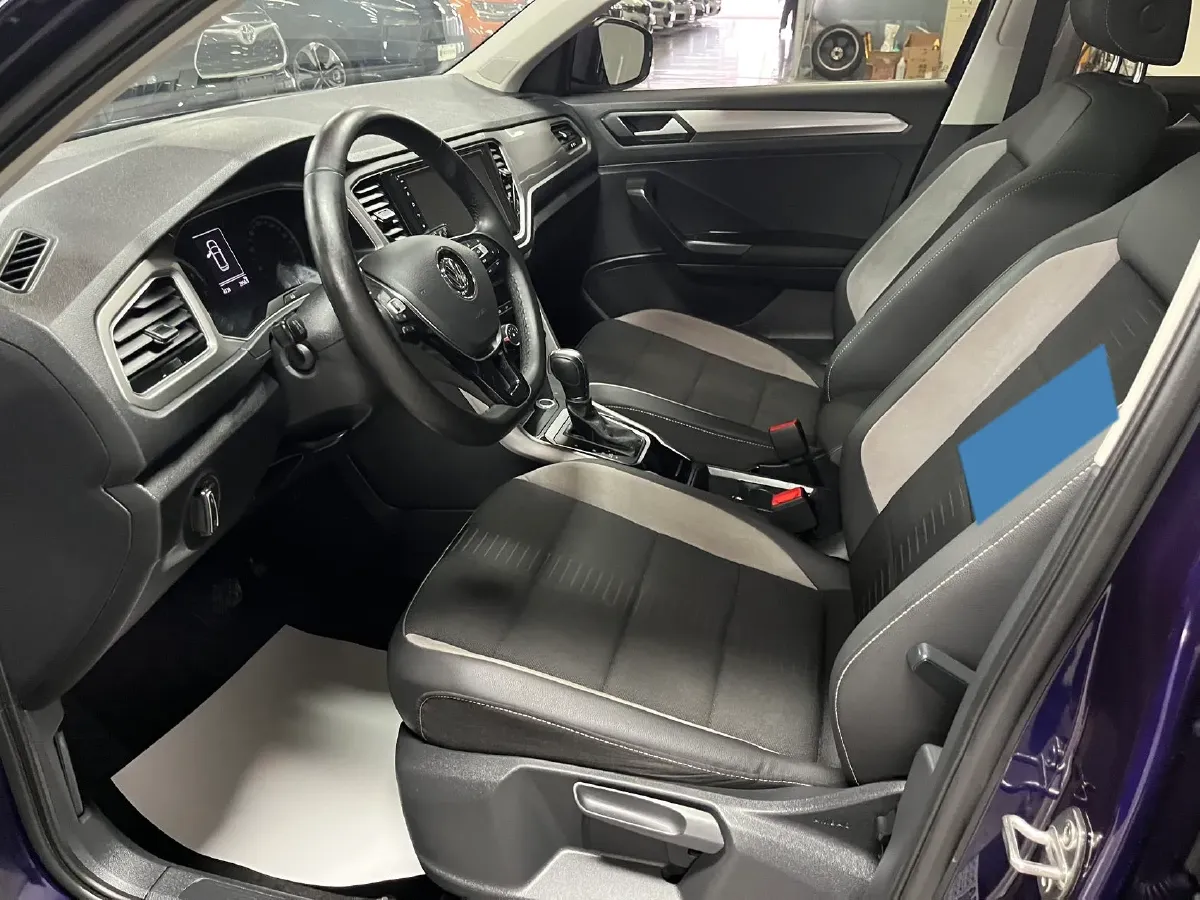 2019 Volkswagen T-Roc 1.4T 131HP L4 7DCT,autocango,china used car exporter,china ev exporter,chinese used car exporter,chinese used ev exporter