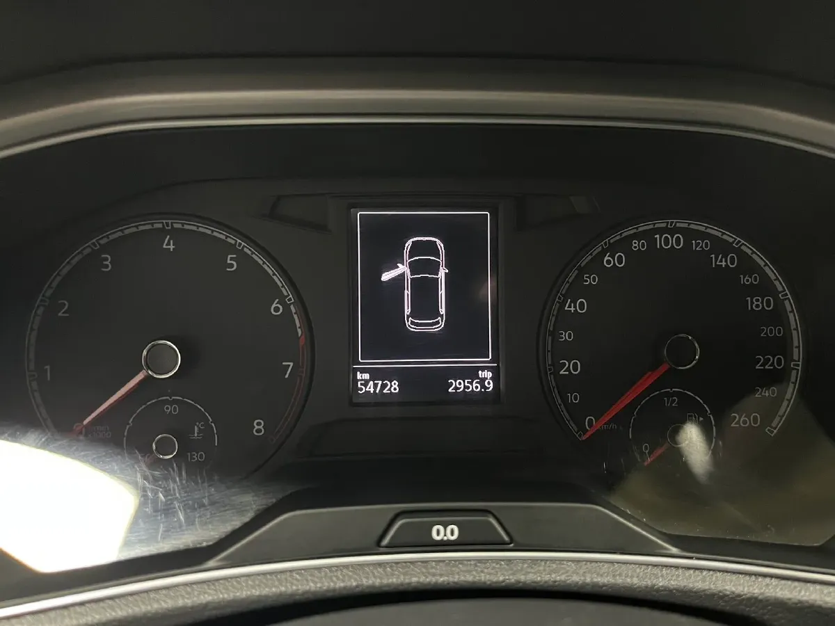 2019 Volkswagen T-Roc 1.4T 131HP L4 7DCT,autocango,china used car exporter,china ev exporter,chinese used car exporter,chinese used ev exporter