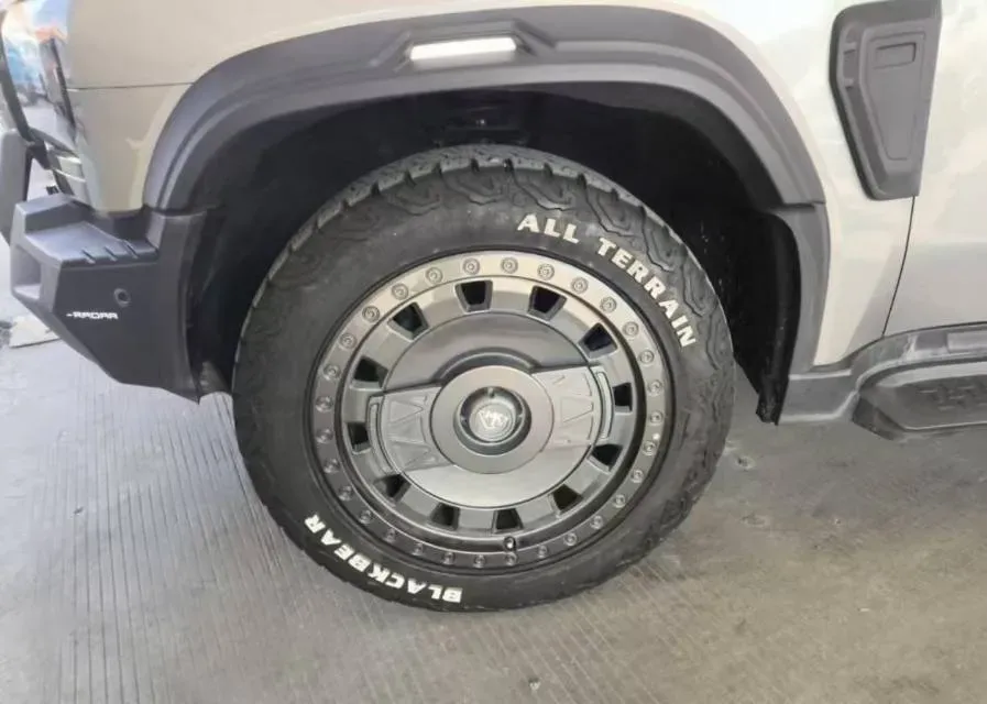 2025 Jetour Traveller 2.0T 254HP L4 7DCT,autocango,china used car exporter,china ev exporter,chinese used car exporter,chinese used ev exporter