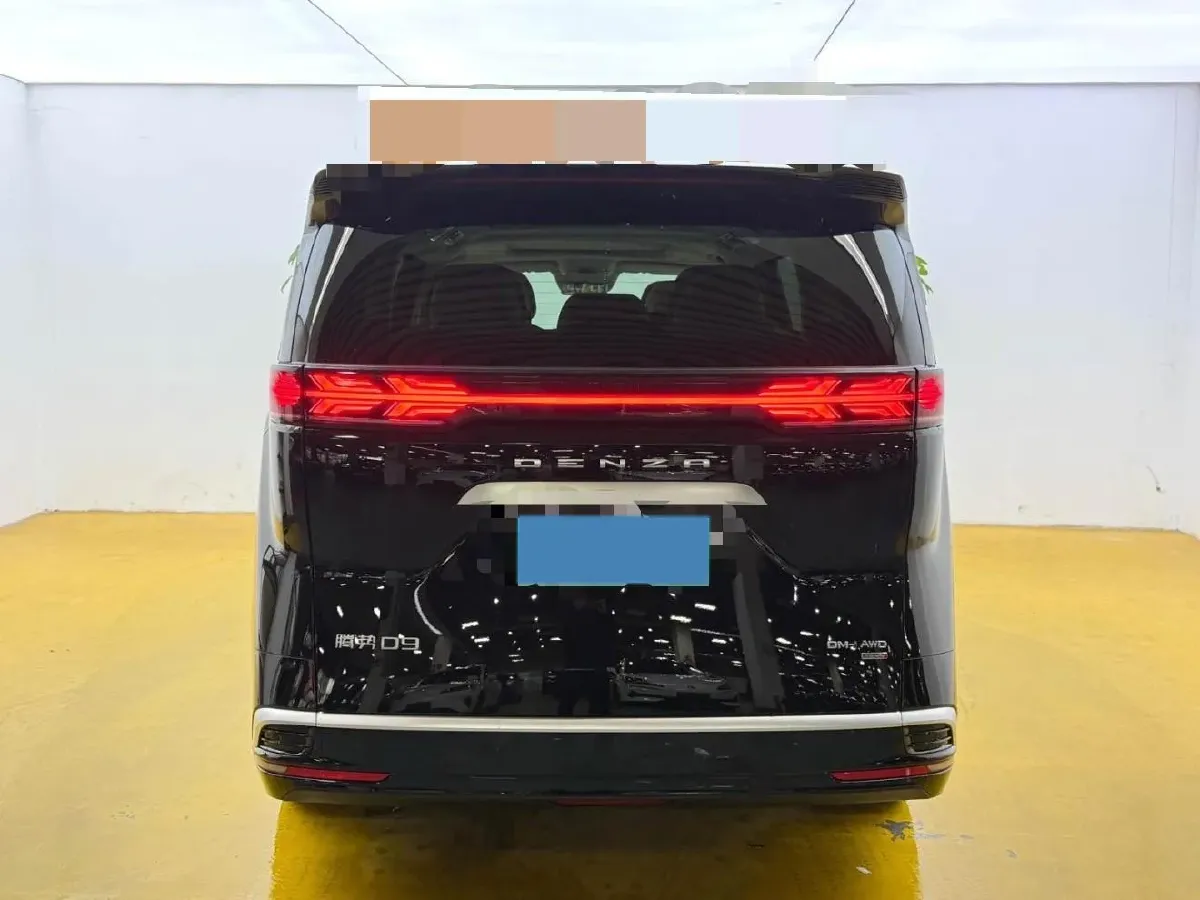 2025 Denza D9 1.5T 156HP L4 E-CVT PHEV 40KWH,autocango,china used car exporter,china ev exporter,chinese used car exporter,chinese used ev exporter