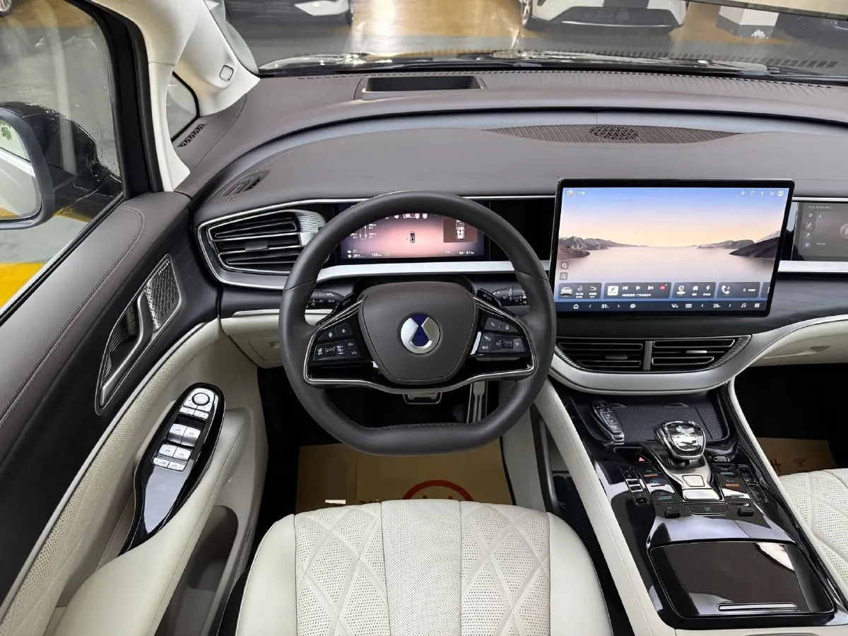 2025 Denza D9 1.5T 156HP L4 E-CVT PHEV 40KWH,autocango,china used car exporter,china ev exporter,chinese used car exporter,chinese used ev exporter