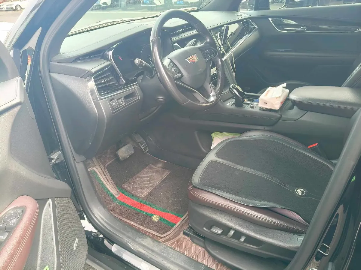 2021 Cadillac XT6 2.0T 237HP L4 9AT,autocango,china used car exporter,china ev exporter,chinese used car exporter,chinese used ev exporter