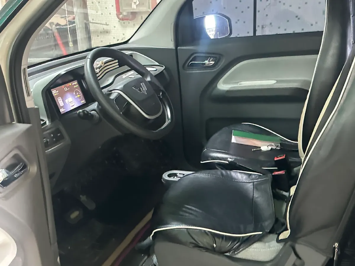 2022 WuLing HongGuang MINI EV BEV 13.9KWH,autocango,china used car exporter,china ev exporter,chinese used car exporter,chinese used ev exporter